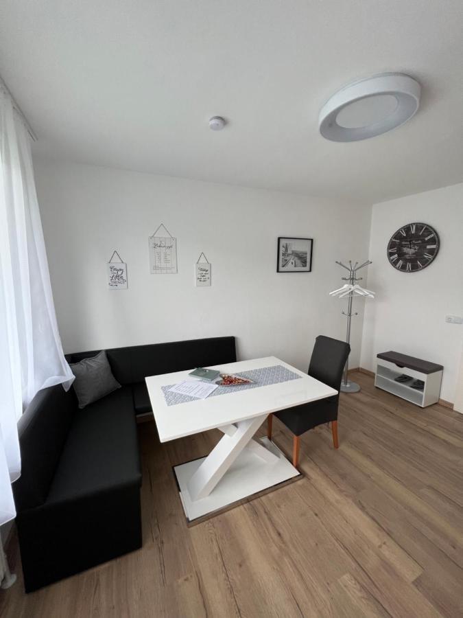 Apartment 2 Gaeste Schörfling Eksteriør billede